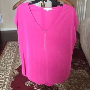 Pink shirt with zipper